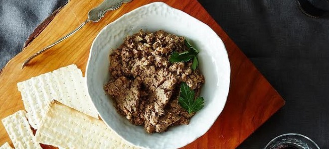 Domuz karaciğeri ile ne pişirilir: iki basit yemek tarifleri Domuz karaciğeri ile ne pişirilir: iki basit yemek tarifleri