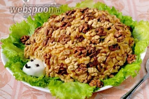 Kaplumbağa Salatası Tarifi: Tatil Masasının Dekorasyonu Kaplumbağa Salatası Tarifi: Tatil Masasının Dekorasyonu