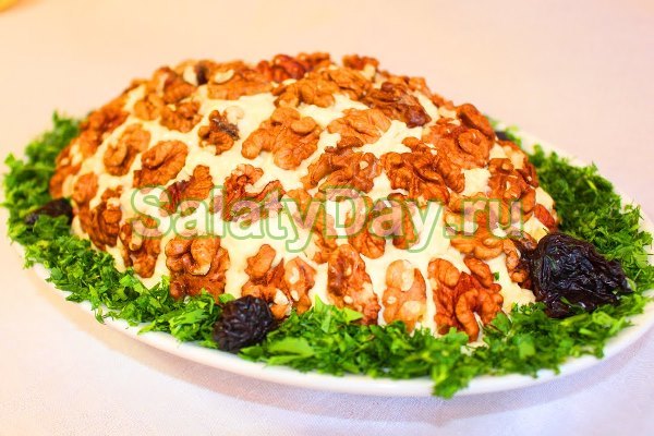 Kaplumbağa Salatası Tarifi: Tatil Masasının Dekorasyonu Kaplumbağa Salatası Tarifi: Tatil Masasının Dekorasyonu