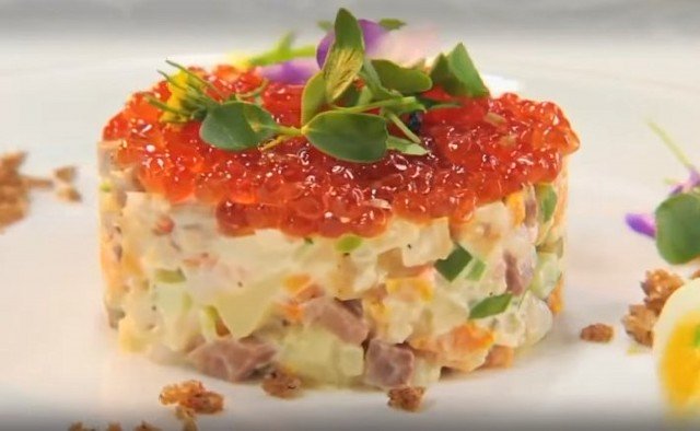 Salat Olivier - klasik ve rafine tarifi Salat Olivier - klasik ve rafine tarifi